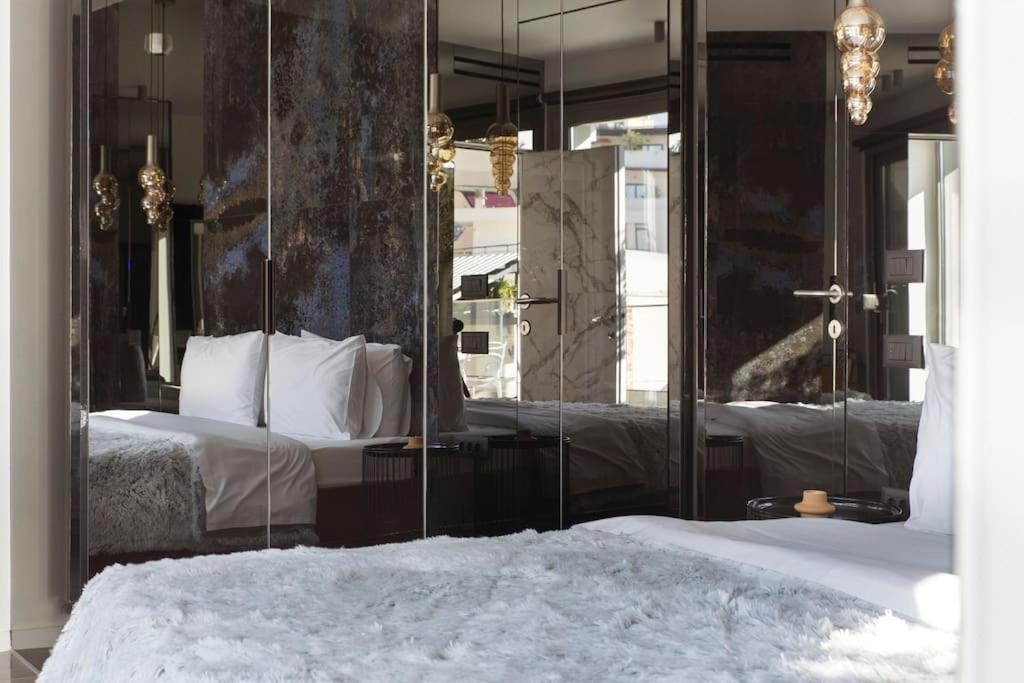 Luxury Acropolis View Apartment-Living Stone Black Pearl أثينا المظهر الخارجي الصورة
