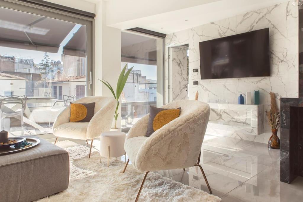 Luxury Acropolis View Apartment-Living Stone Black Pearl أثينا المظهر الخارجي الصورة